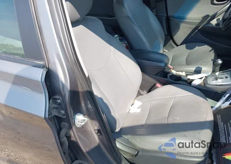 2012 Hyundai Elantra Limited z USA, uszkodzony, nr VIN 5NPDH4AE8CH081106